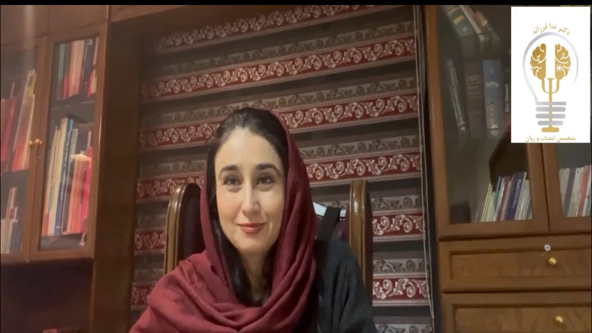 آیا اضطراب با پرخوری عصبی ارتباط دارد؟ دکتر ندا فرزانه روانپزشک استریمر