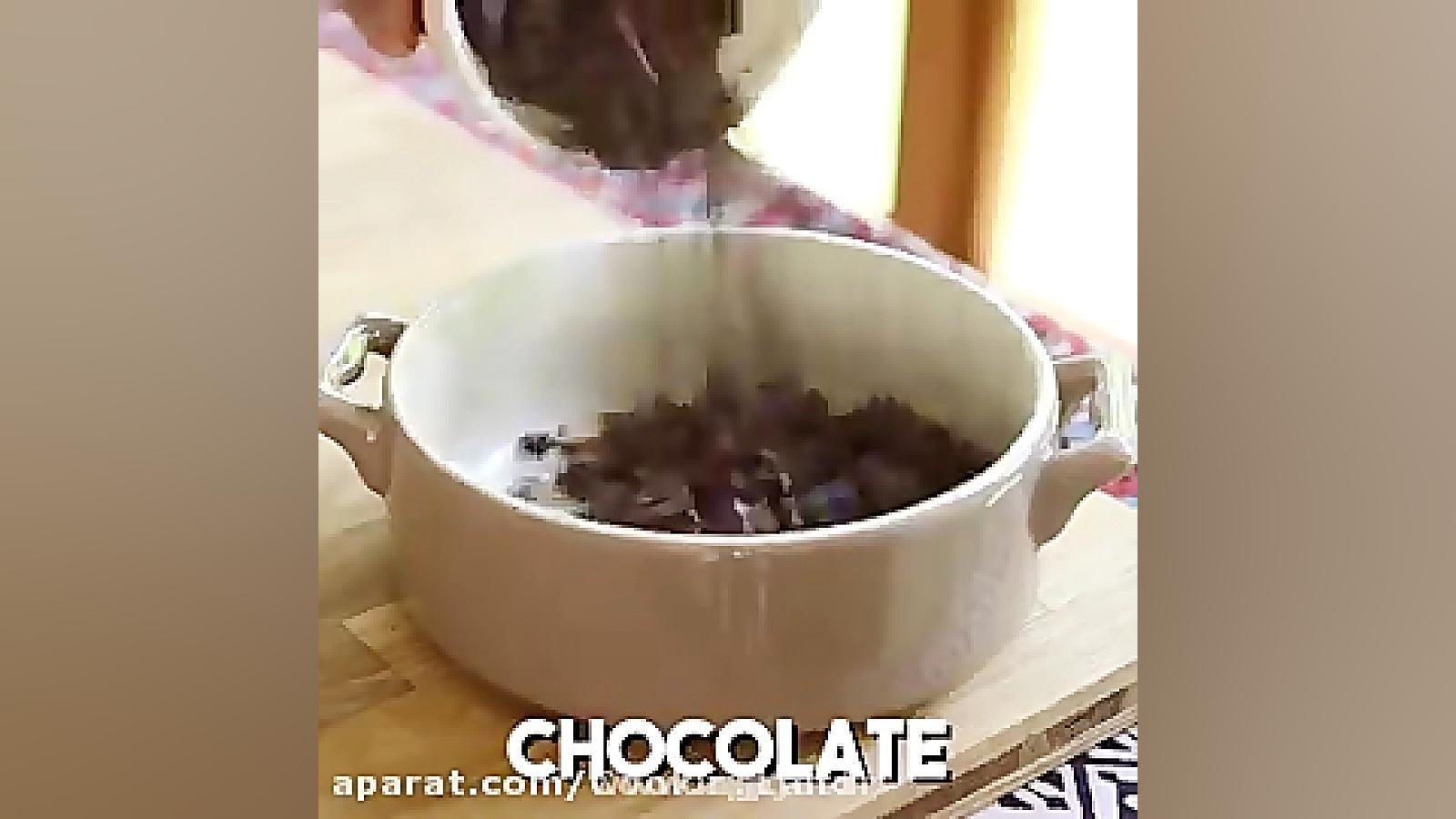 کیک شکلاتی (Chocolate Chip Cookie Lava Cakes) کلینیک دندانپزشکیایمونولوژی پیوند