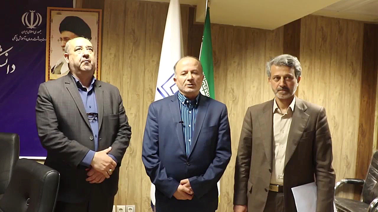 دکتر یونس پناهی معاون تحقیقات و فناوری وزارت بهداشت پر کردن دندان
