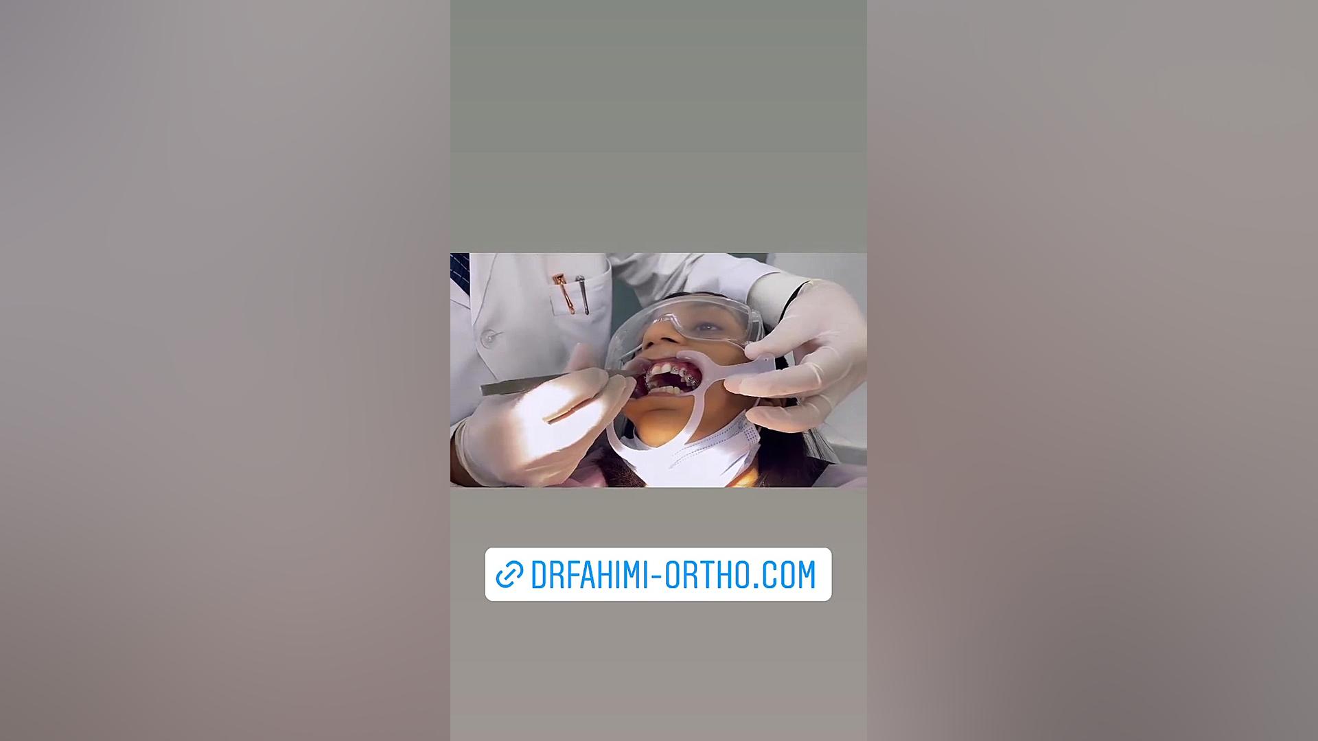 پوزیشن صحیح متخصص ارتودنسی دكتر مهدي فهيمي هنزائي