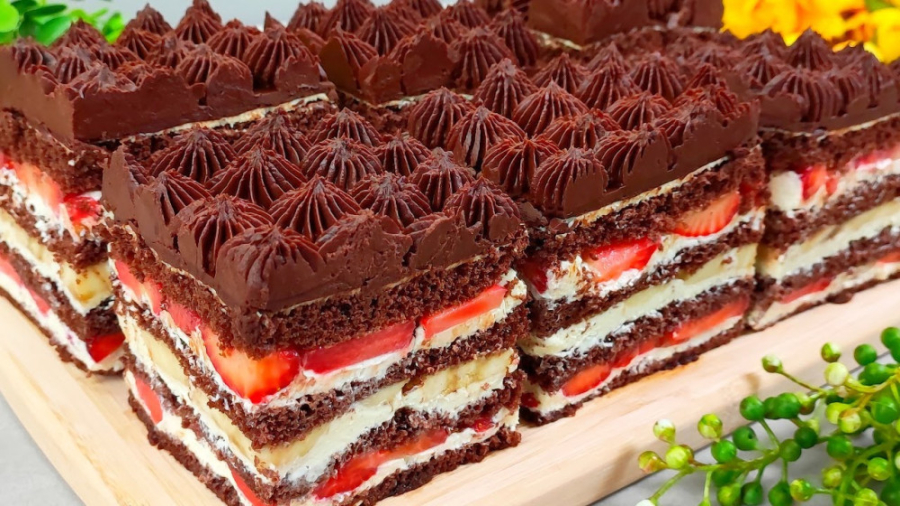 طرز تهیه شیرینی شکلاتی با توت فرنگی :: شیرینی های خانگی با طعمی بی نظیر