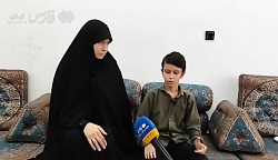 لحظه حمله دختر بی حجاب به زن چادری و بچه های کوچولویش لحظه حمله دختر بی حجاب به زن چادری و بچه های کوچولویش
