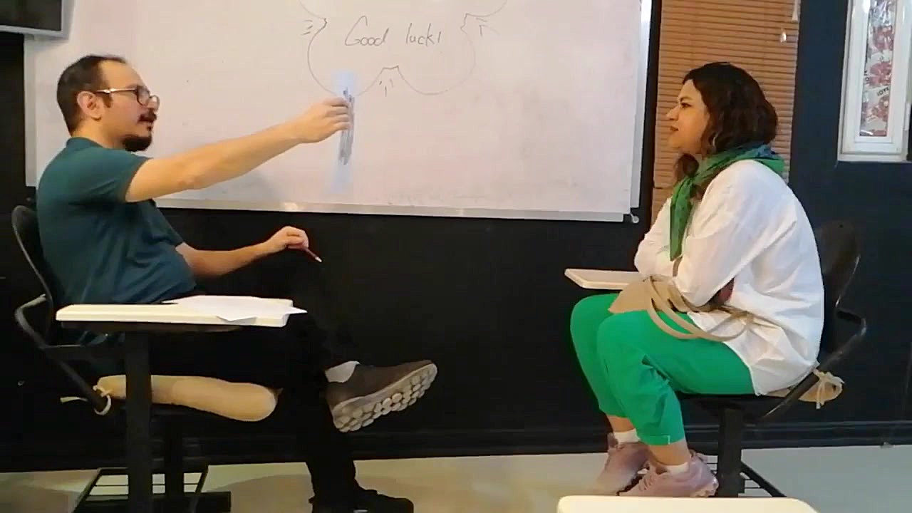 Oral exam Asal Amini پیلینگ شیمیایی