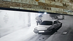 لحظات هولناک از سرقت مسلحانه از یک خانه در اهواز لحظات هولناک از سرقت مسلحانه از یک خانه در اهواز