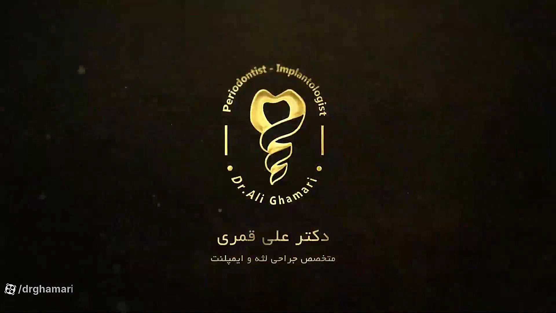 جراحی پیوند لثه کنار ایمپلنت و دندان دکتر علی قمری - متخصص جراحی لثه و ایمپلنت