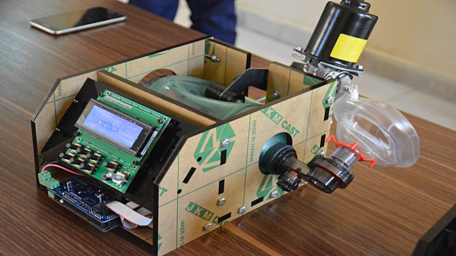 ساخت نمونه آزمایشگاهی دستگاه تنفس مصنوعی (ونتیلاتور) لیفت ابرو