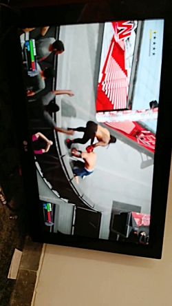 مسابقه کشتی کج رومن رینز و جان...