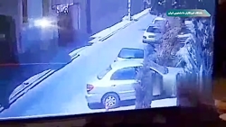 سرقت خودرو روشن توسط رهگذر در خیابان هاشمیه مشهد! سرقت خودرو روشن توسط رهگذر در خیابان هاشمیه مشهد!