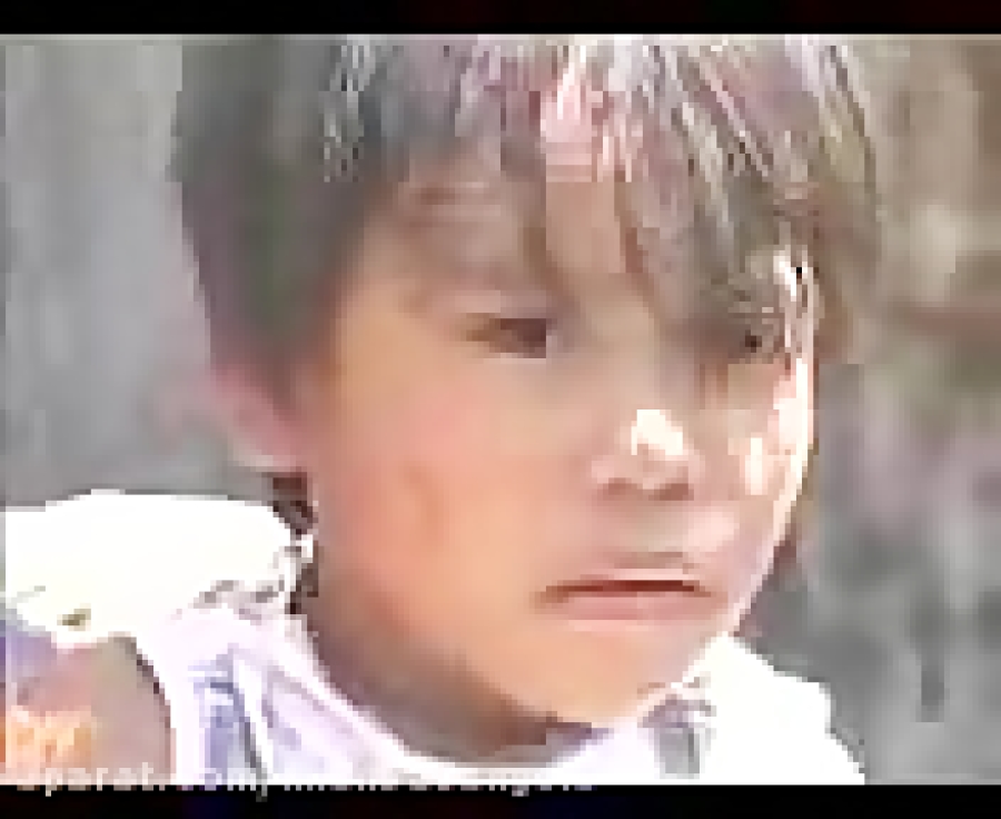 چهره کودکان در فقر زندگی می کن...