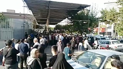 صف طویل صدور گذرنامه اربعین در خیابان ستارخان تهران صف طویل صدور گذرنامه اربعین در خیابان ستارخان تهران