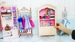 مغازه ی لباس فروشی باربی