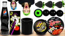 چالش غذاخوری یک رنگ مشکی  چالش...