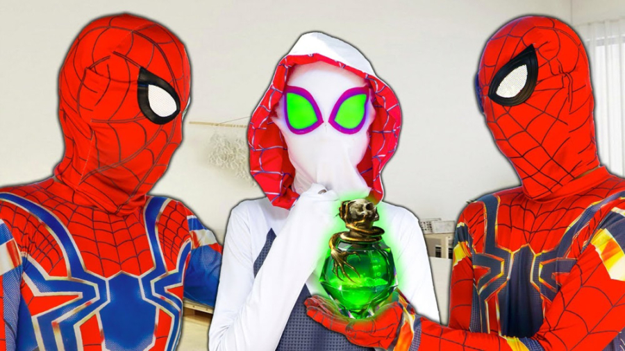 مرد عنکبوتی  مرد عنکبوتی در دن...