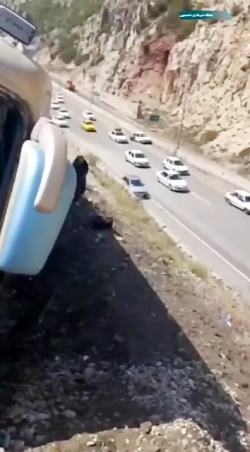 برخورد اتوبوس با ۸ خودرو در محور سوادکوه ۵ کشته برجای گذاشت برخورد اتوبوس با ۸ خودرو در محور سوادکوه ۵ کشته برجای گذاشت