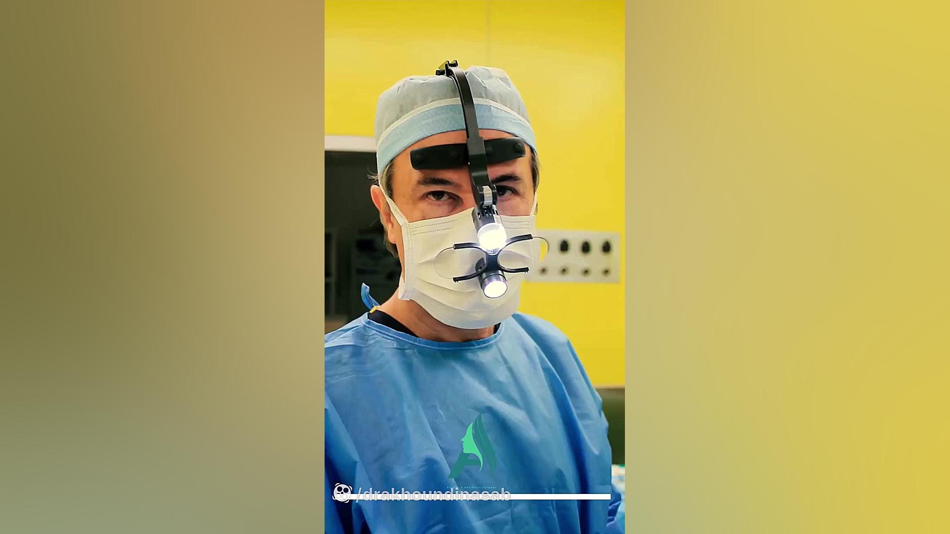 جراحی فیس لیفت به همراه لیپو غبغب دکتر محمدرضا آخوندی نسب-فوق تخصص جراحی پلاستیک