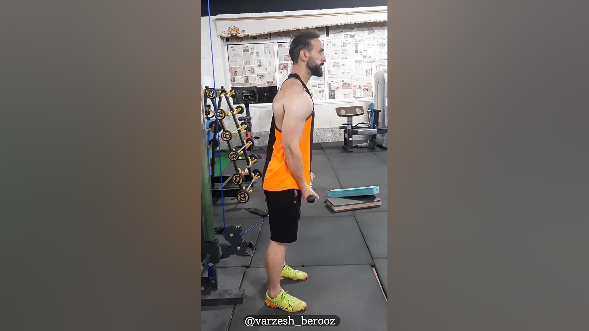 ورزش بروز / جلو بازو سیم کش خوابیده از بالا و پشت به دستگاه (جلو بازو) لیزر مو
