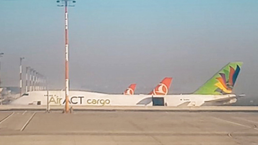 پوستر بزرگ