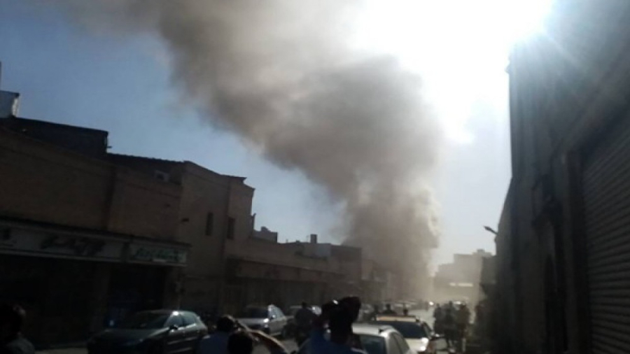 آتش سوزی گسترده در میدان بهارستان