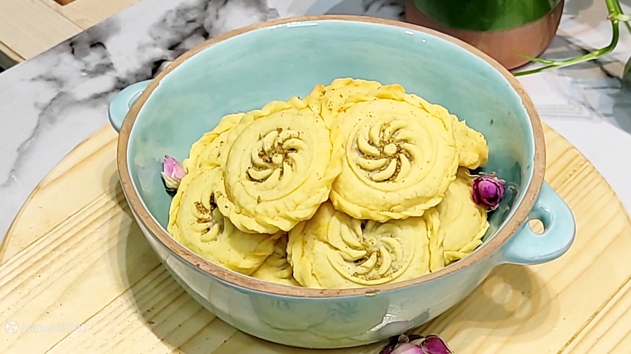 شیرینی کلمپه ترد و مقوی و خوشمزه