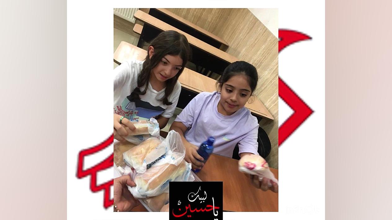 توزیع نذری ویژه دختران مدرسه دبستان صدرا بمناسبت محرم الحرام در ترم تابستانه