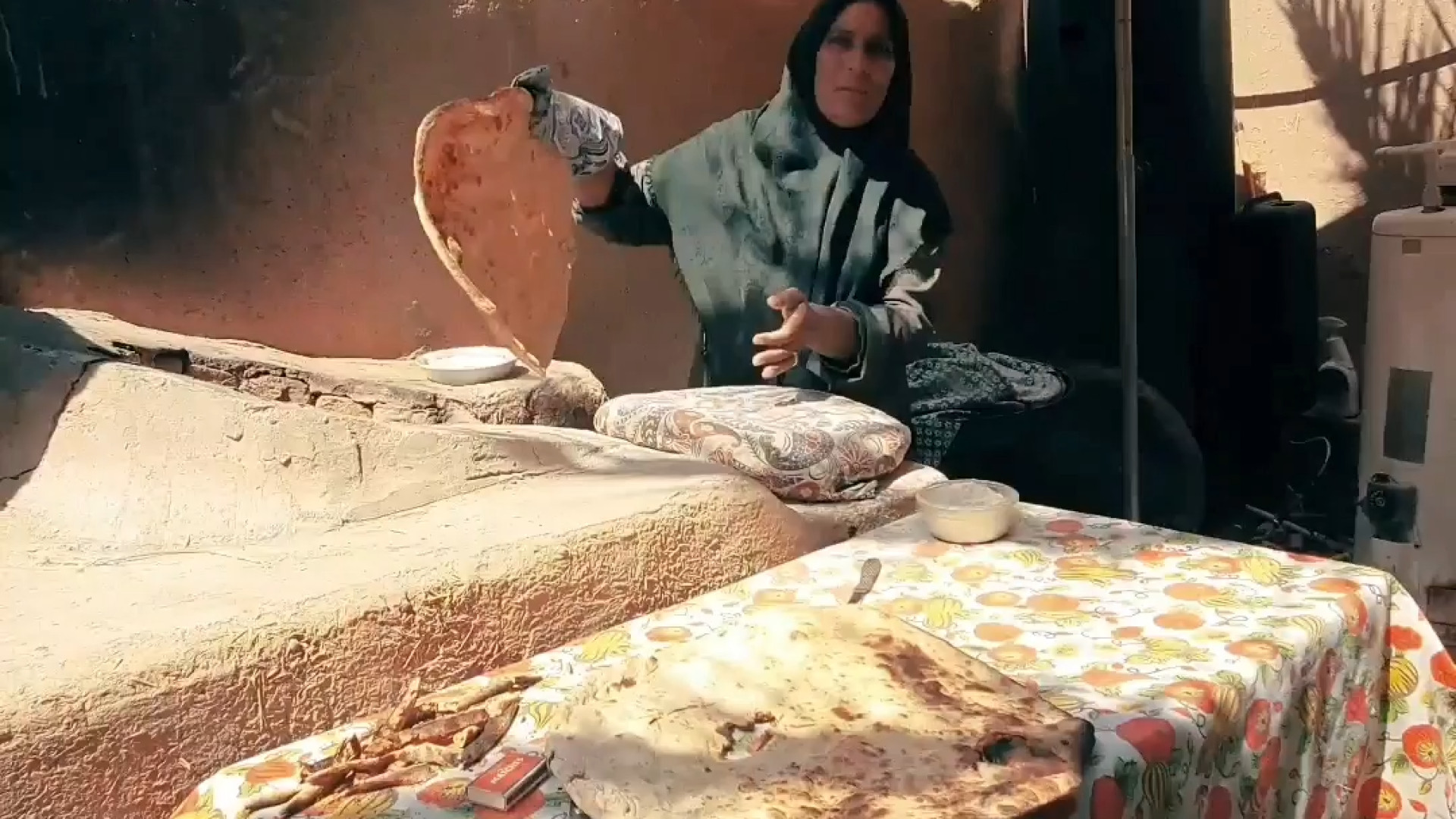 پوستر بزرگ