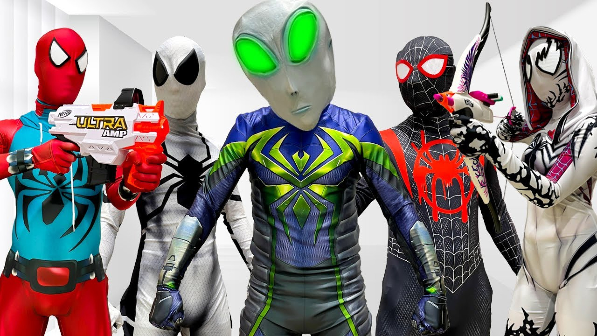 مرد عنکبوتی ، مبارزه راکسان و...