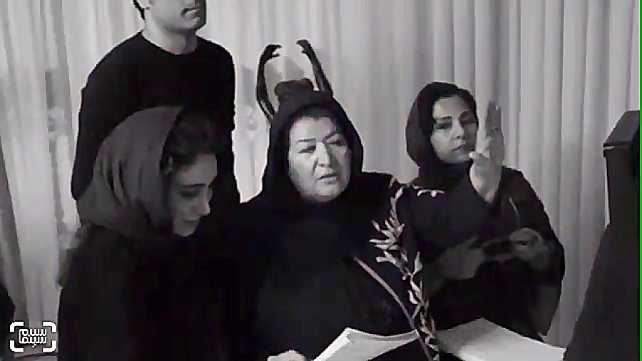 اولین پشت صحنه فیلم زیر سقف دودی ساخته پوران درخشنده زمان39ثانیه