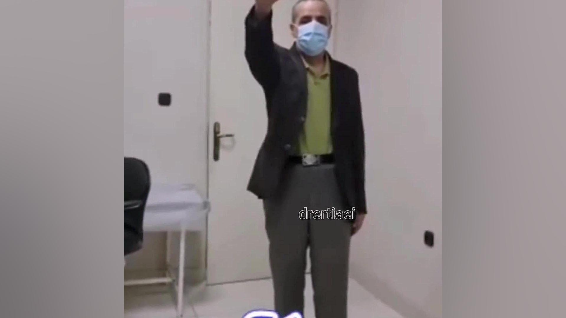 قبل و بعد از جراحی پارکینسون توسط دکتر ارتیاعی اصلاح طرح لبخند