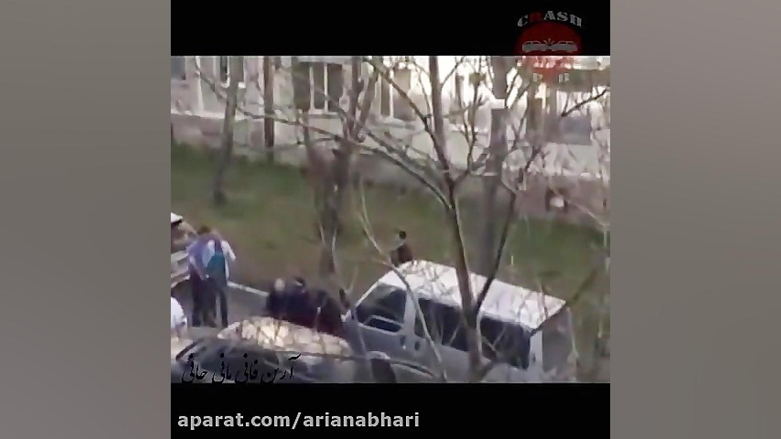 تصادف با ماشین پلیس در خیابان یک طرفه زمان60ثانیه