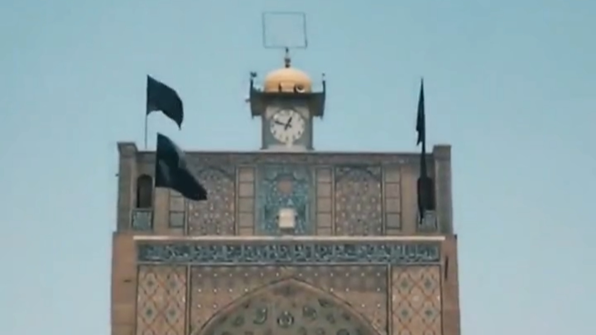 پوستر بزرگ
