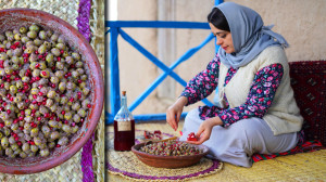 زیتون پرورده به روش سنتی و محل...