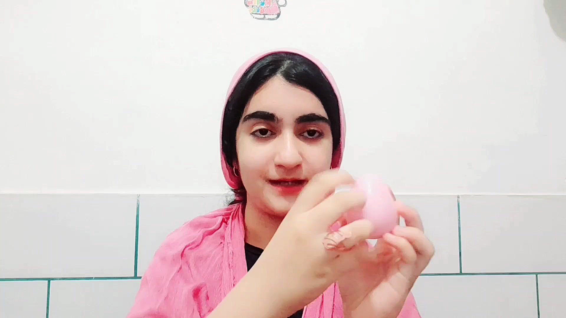 روتین پوستی متفاوت با ماسک صورت موهیتو!!روتین عجیب پروتز سینه