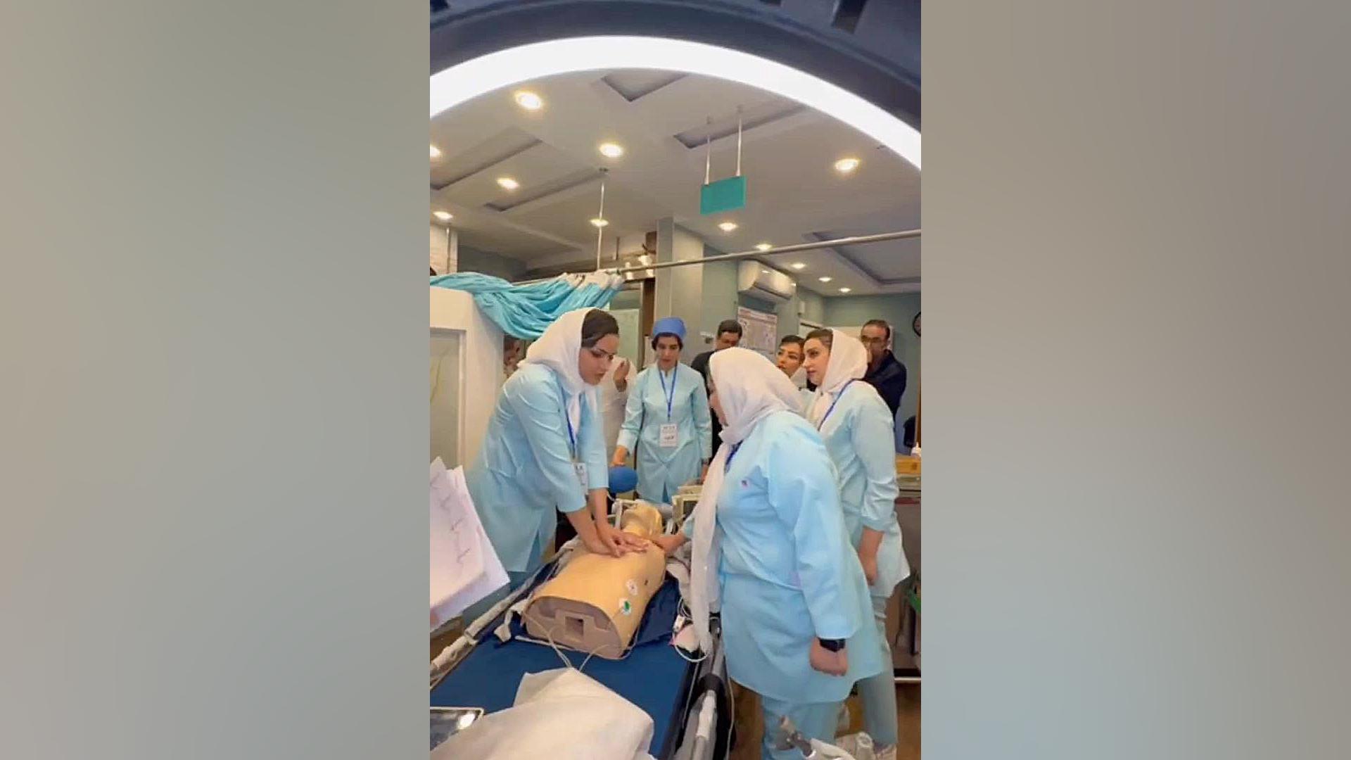 مانور دوره ای CPR (احیا) پروتز دندان