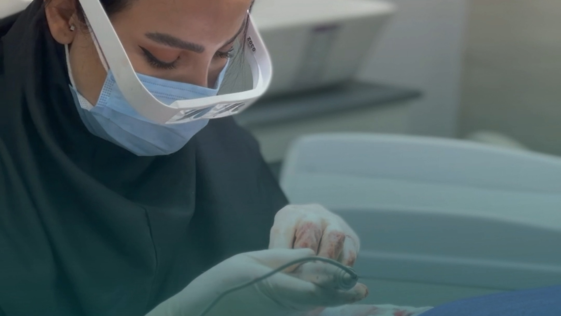 مراقبت های بعد از کاشت مو - کلینیک دکتر متقی برداشتن توده