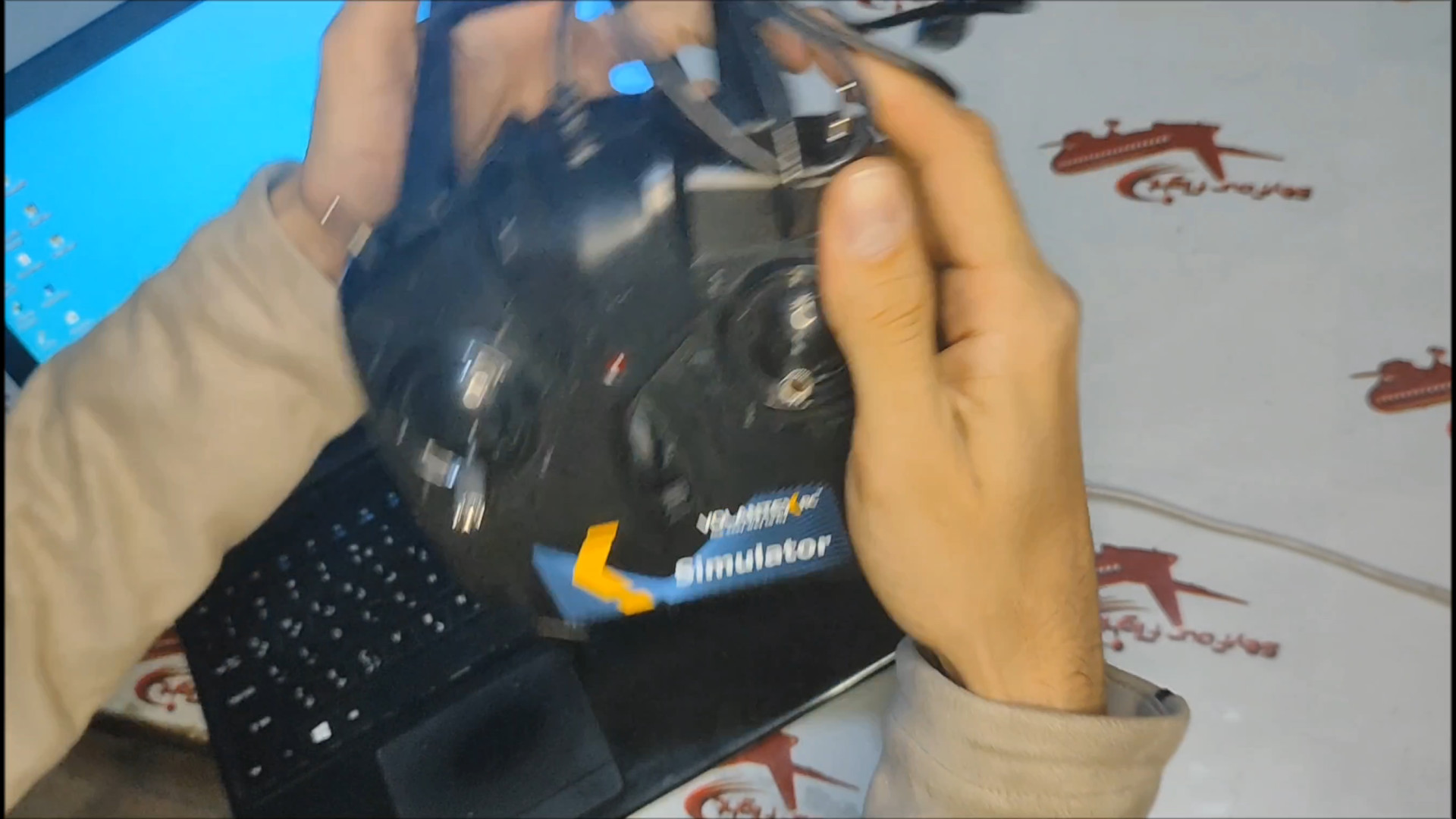 شبیه ساز پرواز رادیو کنترل ، با کیبورد pc و دسته volantex rc زمان240ثانیه