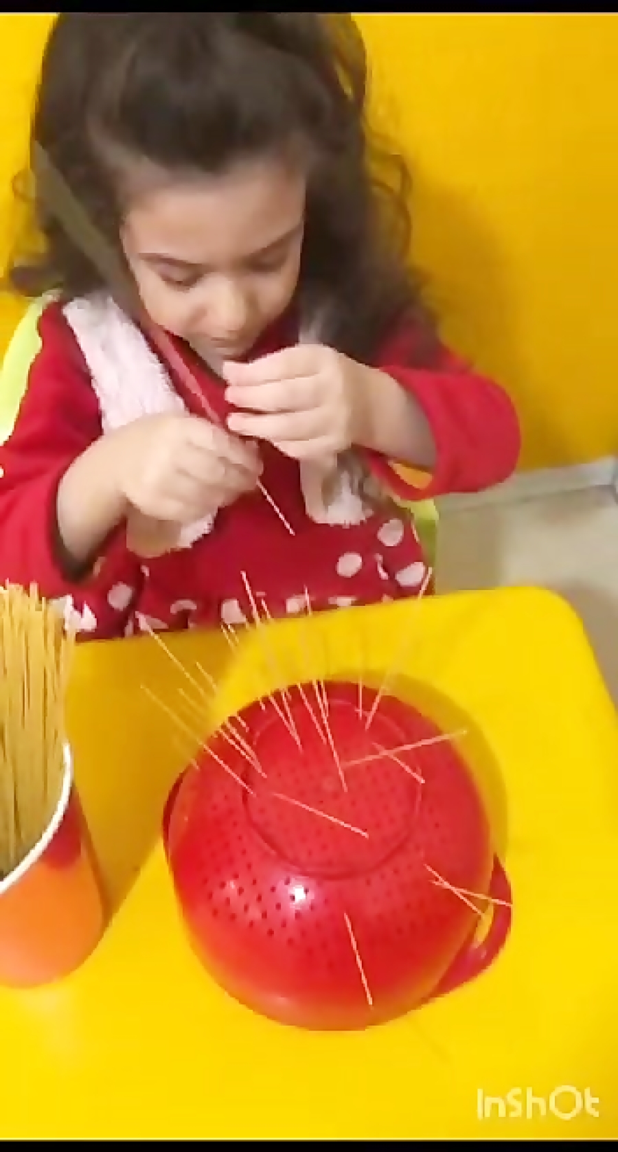 مهد کودک اویده هماهنگی چشم و دست .دقت و تمرکز