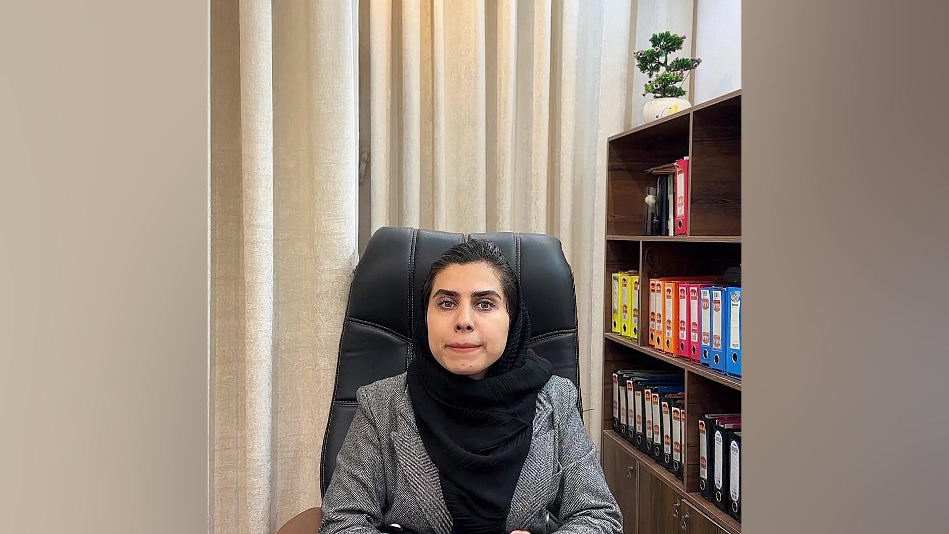 تنبیه دانش اموزان وکیل پایه یک دادگستری فاطمه قربانی