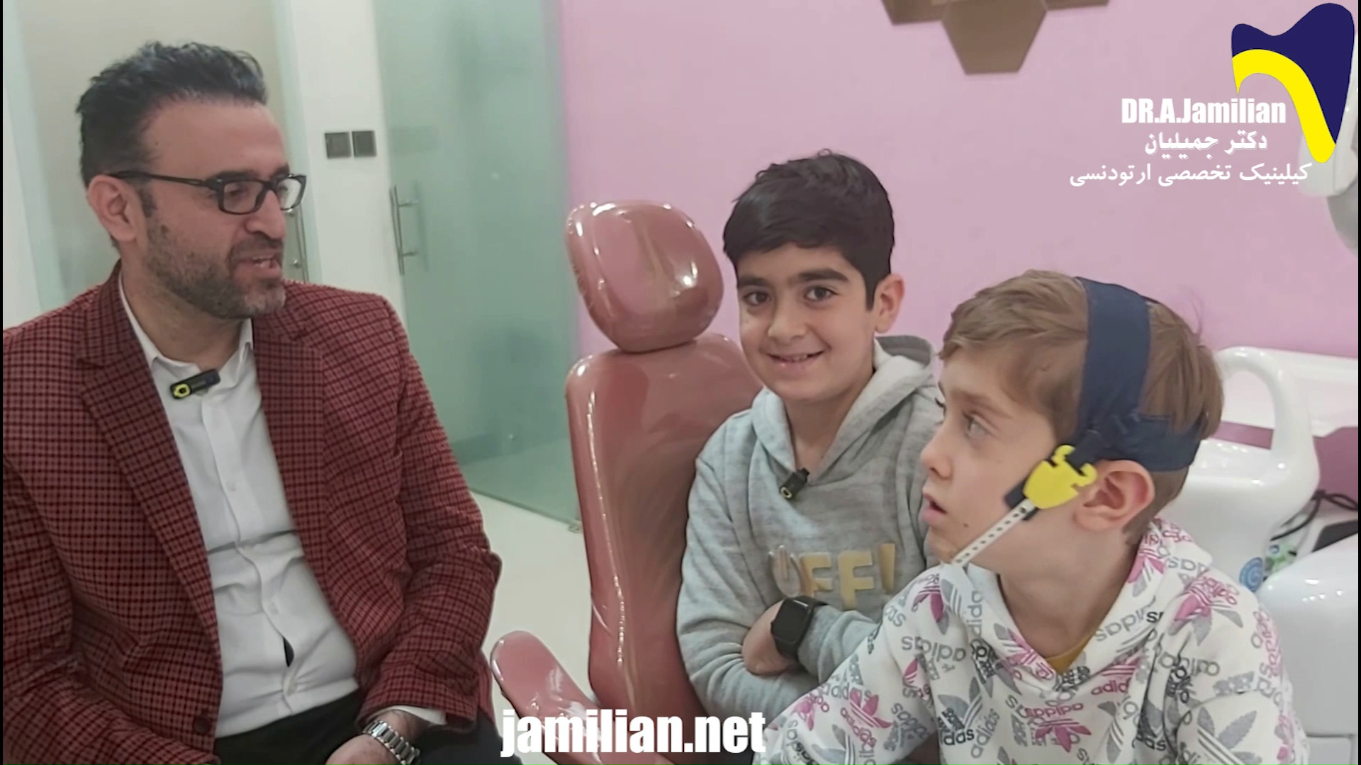 ارتودنسی جلو بودن فک پایین بدون جراحی توسط دکتر جمیلیان دکتر عبدالرضا جمیلیان - متخصص ارتودنسی
