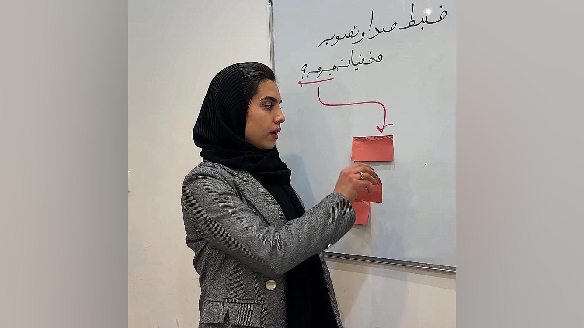 ضبط مخفیانه صدا و تصویر وکیل پایه یک دادگستری فاطمه قربانی