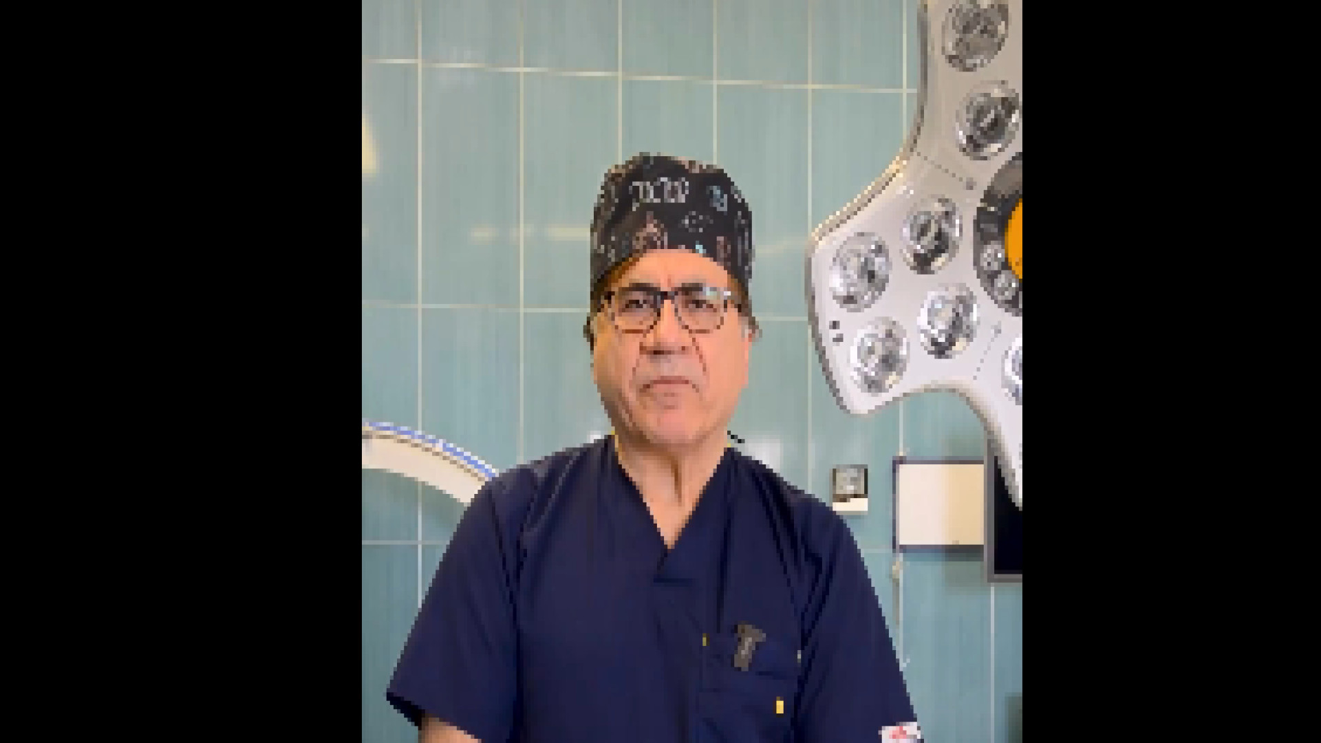 دکتر رفیع پرنیا فوق تخصص جراحی پلاستیک و زیبایی دکتر رفیع پرنیا فوق تخصص پلاستیک