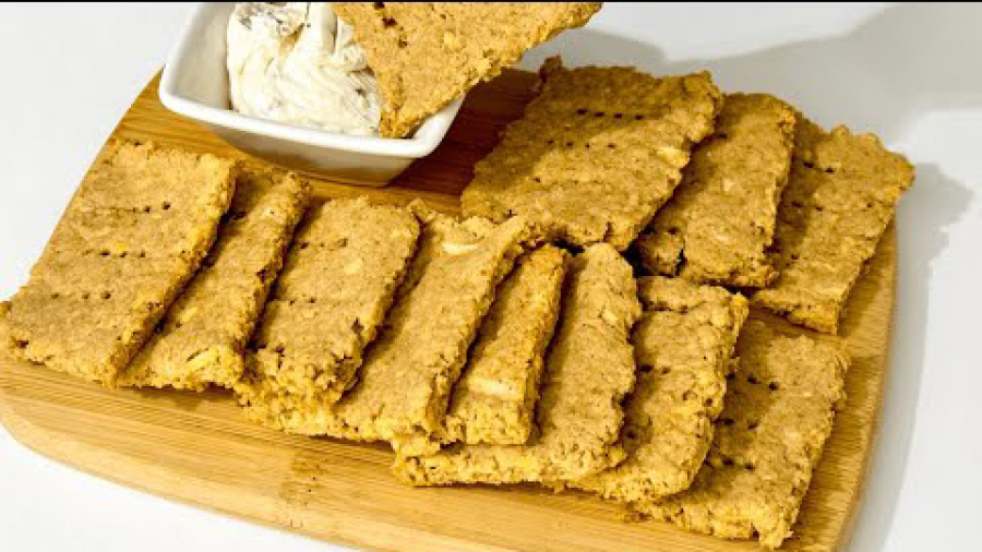 کراکر سیب بدون شکر افزوده