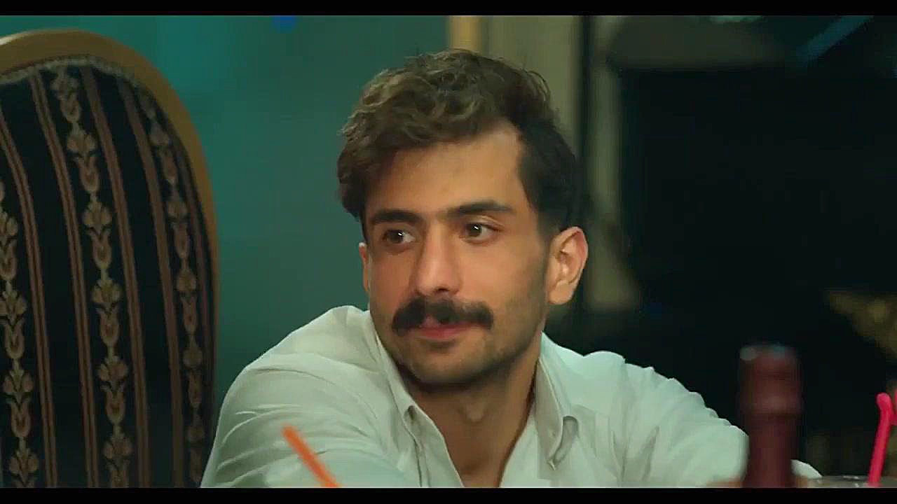 دانلود رایگان فیلم سینمایی عروس خیابان فرشته زمان81ثانیه