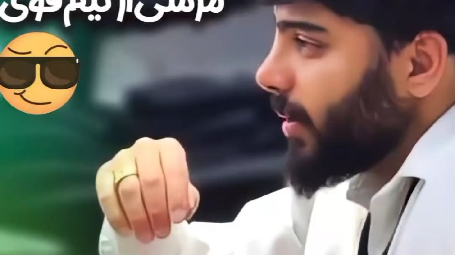 عمل بینی مردانه متناسب با صورت ویروس‌شناسی پیشرفته