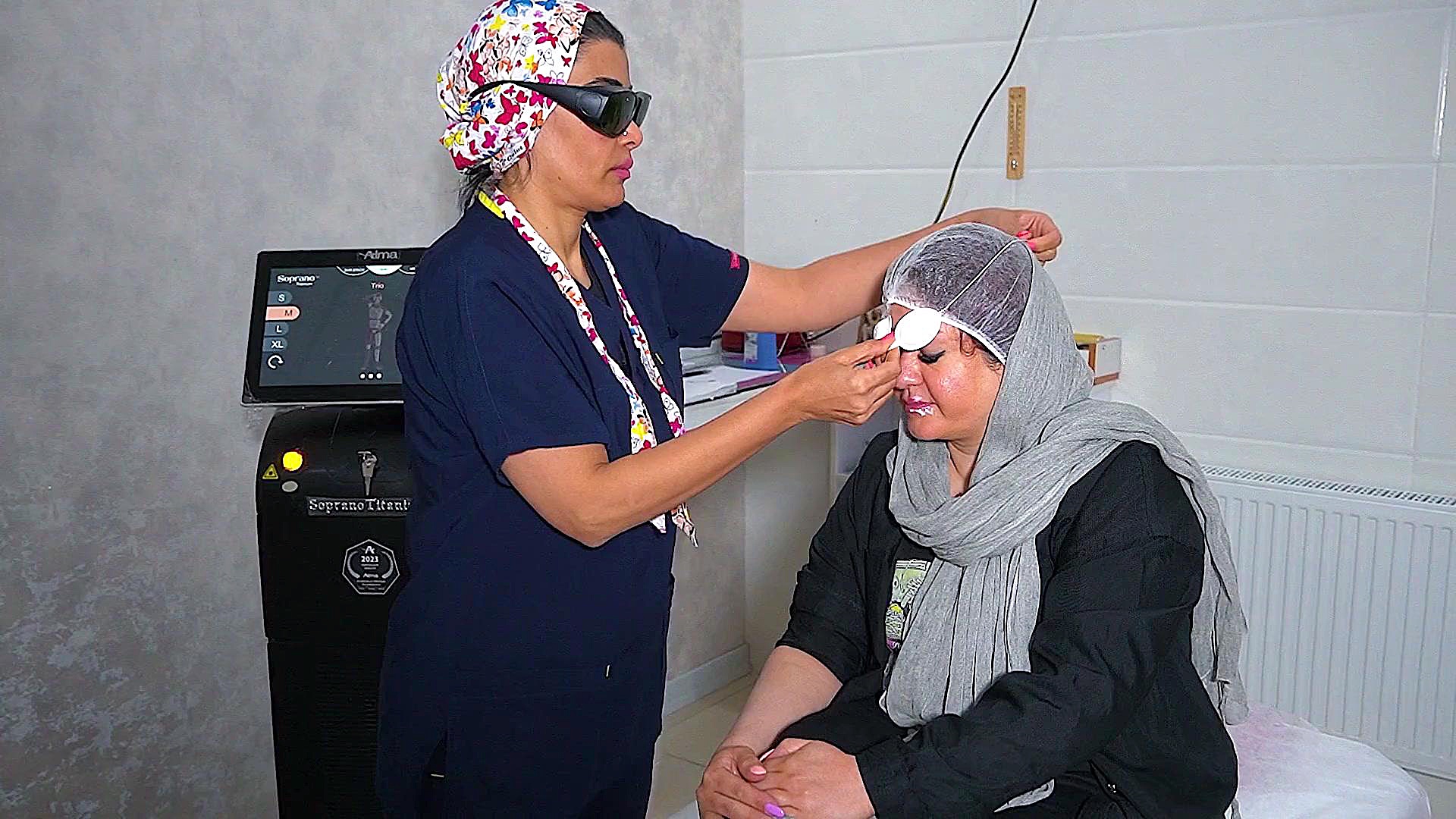 دکتر پوست و مو در بهارستان اکتروپیون