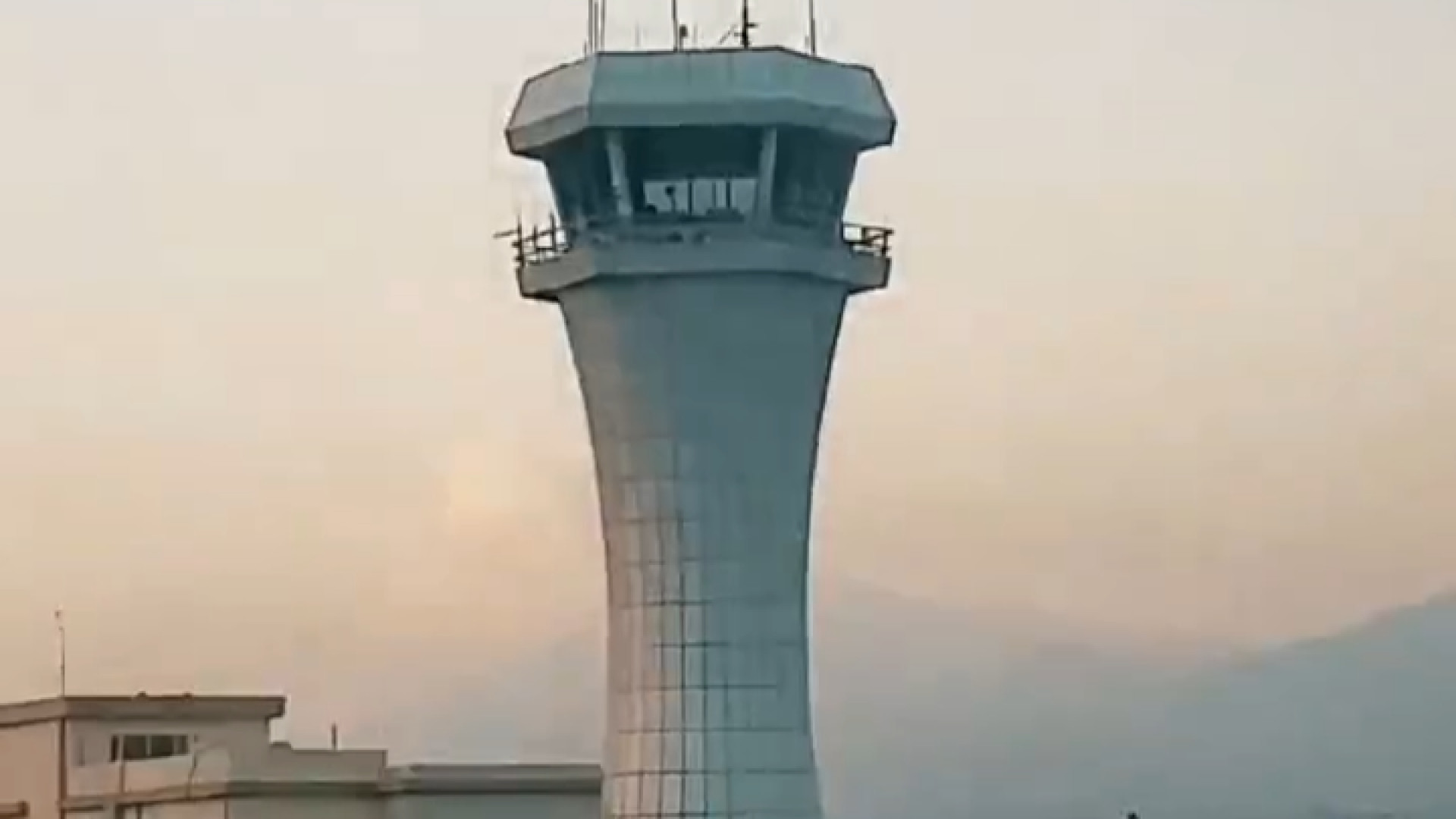 پوستر بزرگ