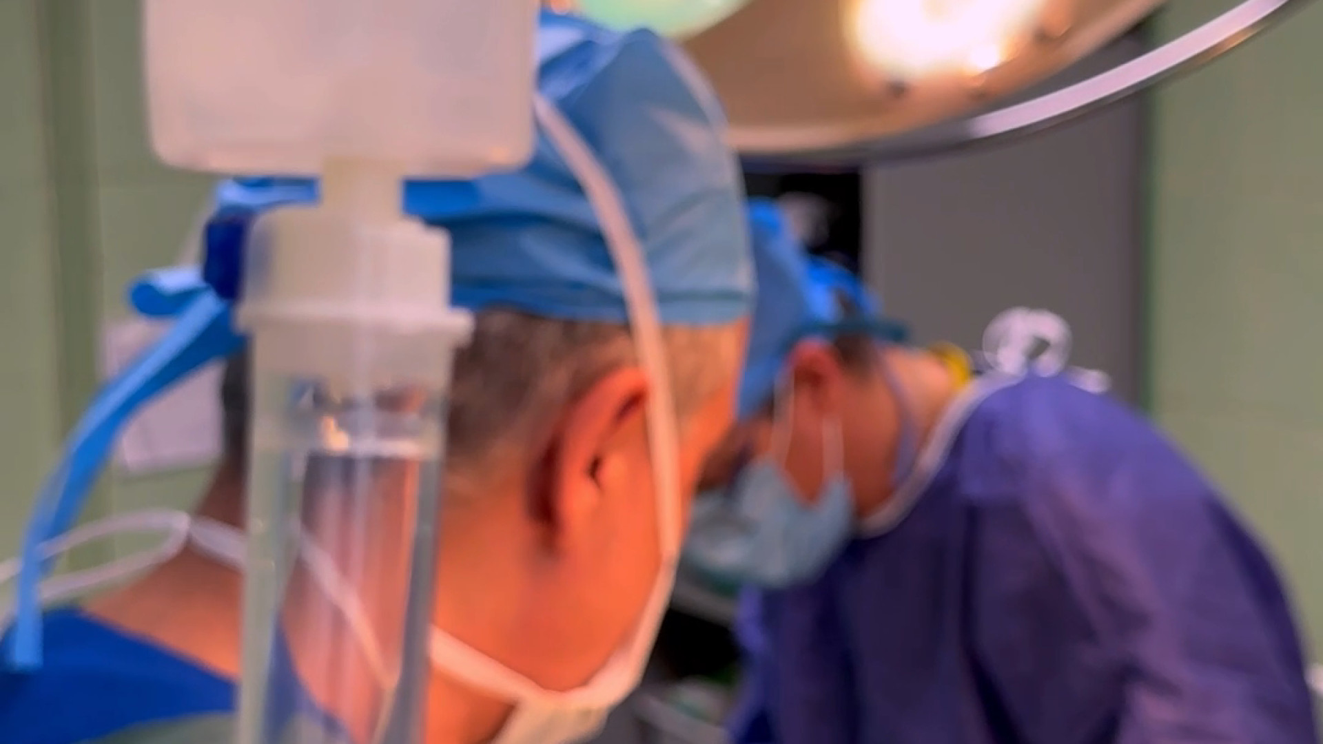 جزاحی پروتز سینه بیماری سندروم باتن