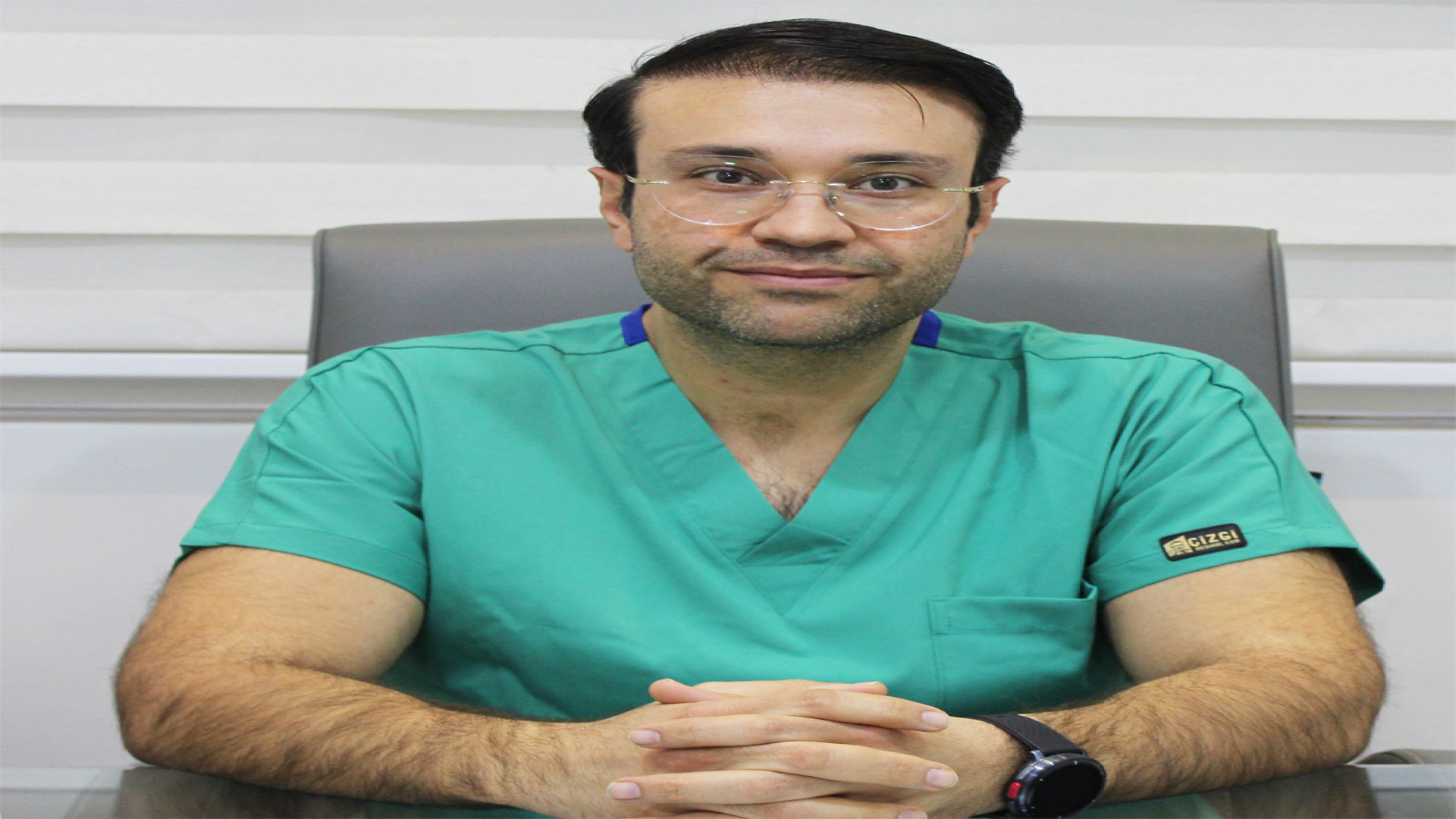 ایمپلنت فلپ لس در دو دقیقه بدون هیچگونه جراحی و بخیه!!!!! دکتر محمد مهدی نصیری - متخصص جراحی دهان فک صورت