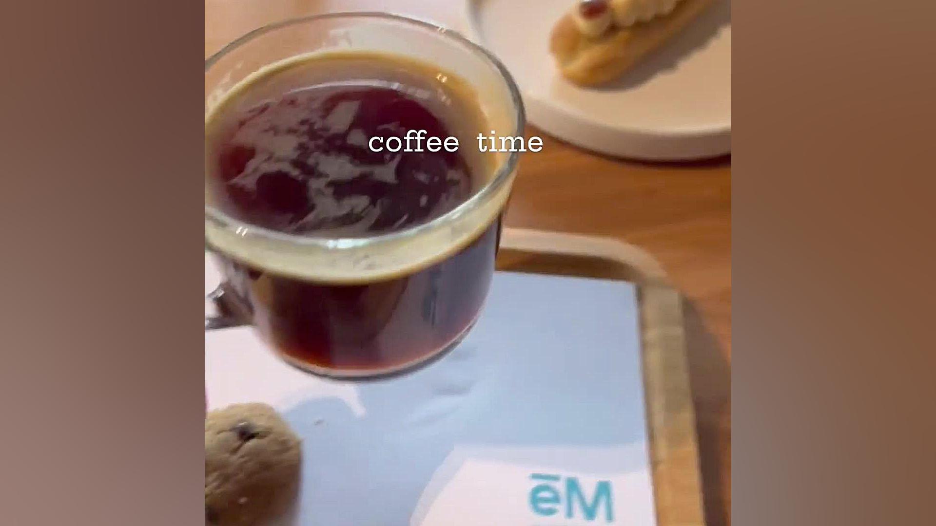 بهترین دندانپزشک خانم در تهران دکتر پردیس رضوانی پور دکتر پردیس رضوانی پور