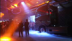 رونمایی بایکx9 و فورس f38