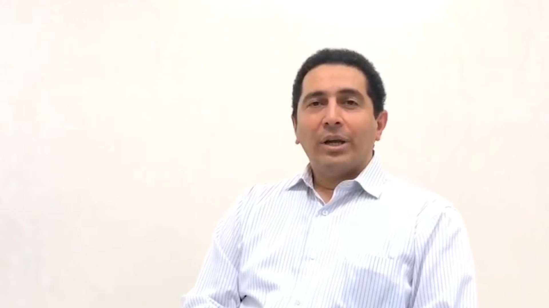شانه یخ زده دکتر آرش اریس